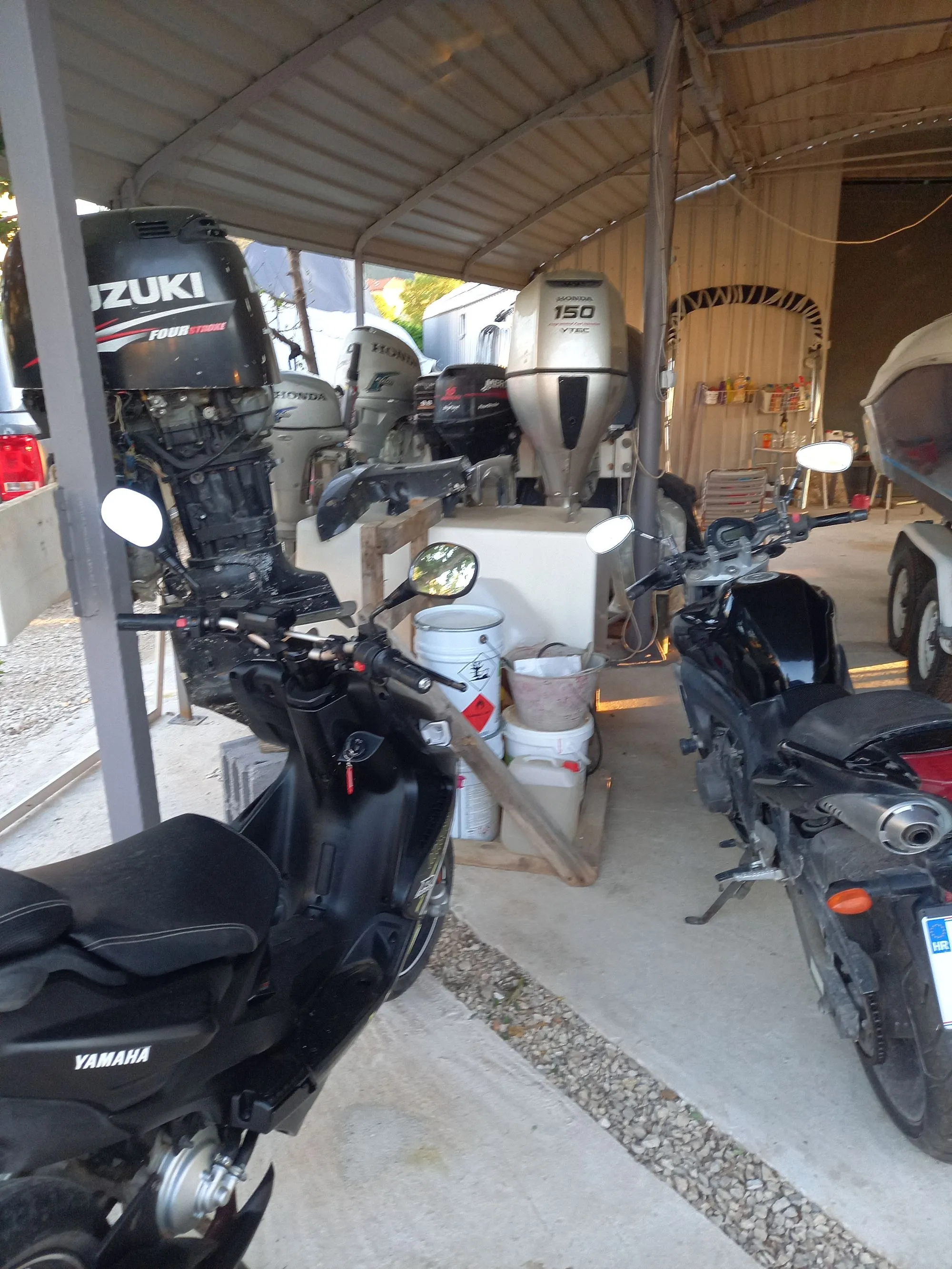 Servisna radionica i rad na motorima brodova