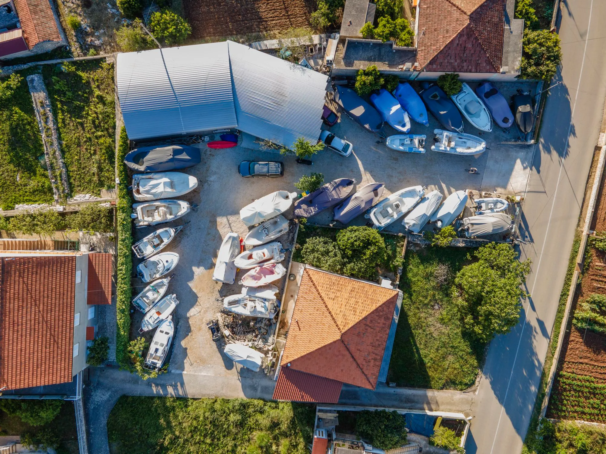 Zračna snimka suhe marine Proizd u Veloj Luci
